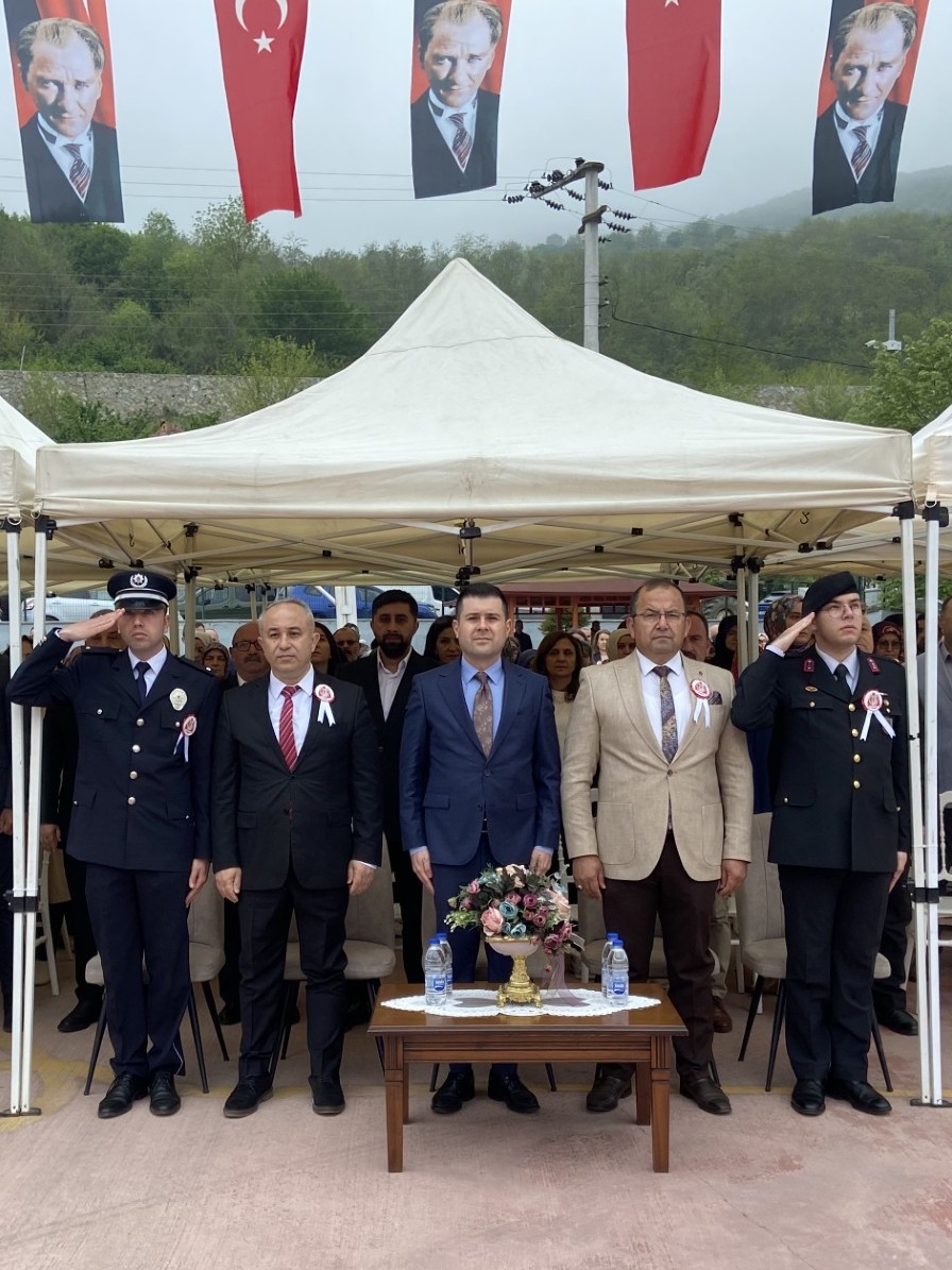 23 Nisan Ulusal Egemenlik ve Çocuk Bayramı